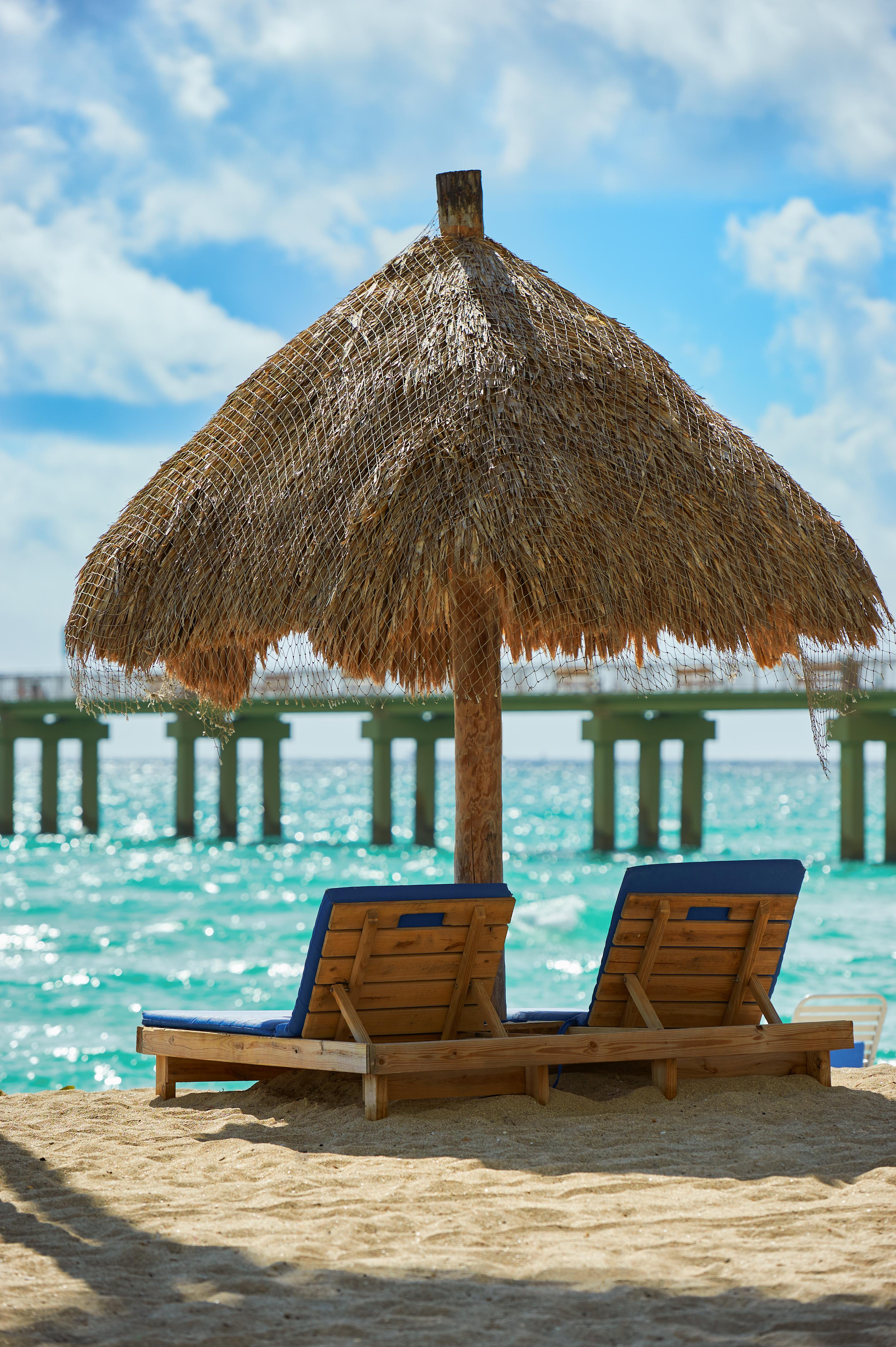 Newport Beachside Hotel & Resort Sunny Isles Beach Extérieur photo