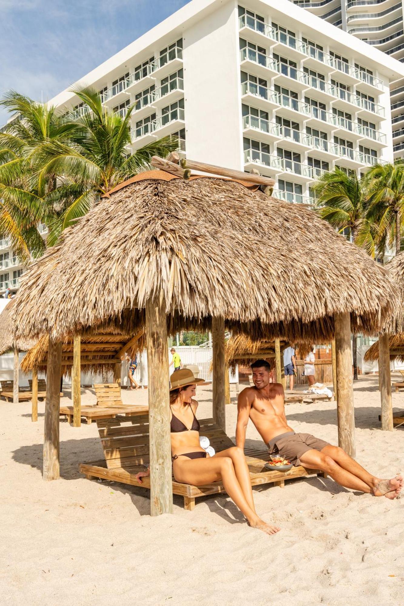 Newport Beachside Hotel & Resort Sunny Isles Beach Extérieur photo
