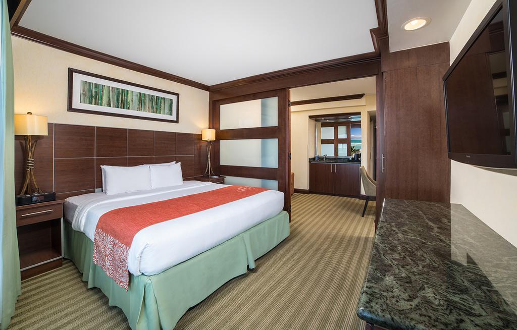 Newport Beachside Hotel & Resort Sunny Isles Beach Extérieur photo