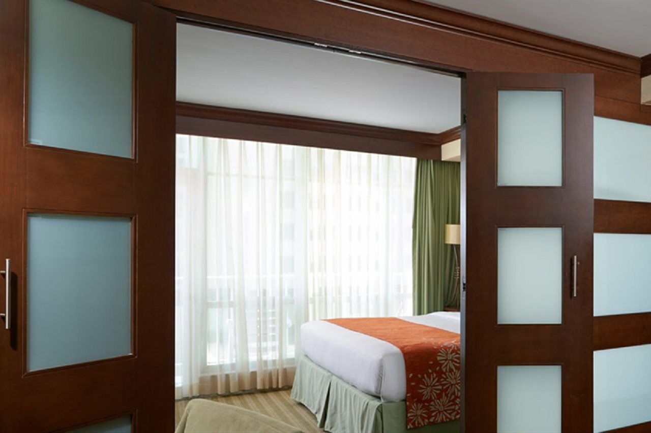 Newport Beachside Hotel & Resort Sunny Isles Beach Extérieur photo